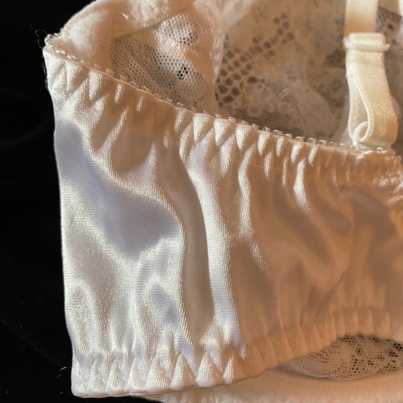 Victoria Secret white lace bra 36C new without tag - Picture 4 of 8